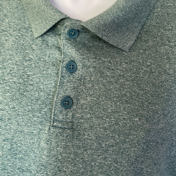 Mens Old Navy Active core polo shirt - Picture 2 of 4